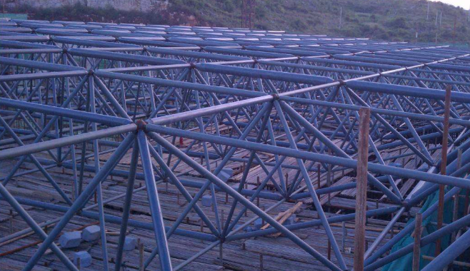 偃师概述网架加工公司对网架保温隔热的办法